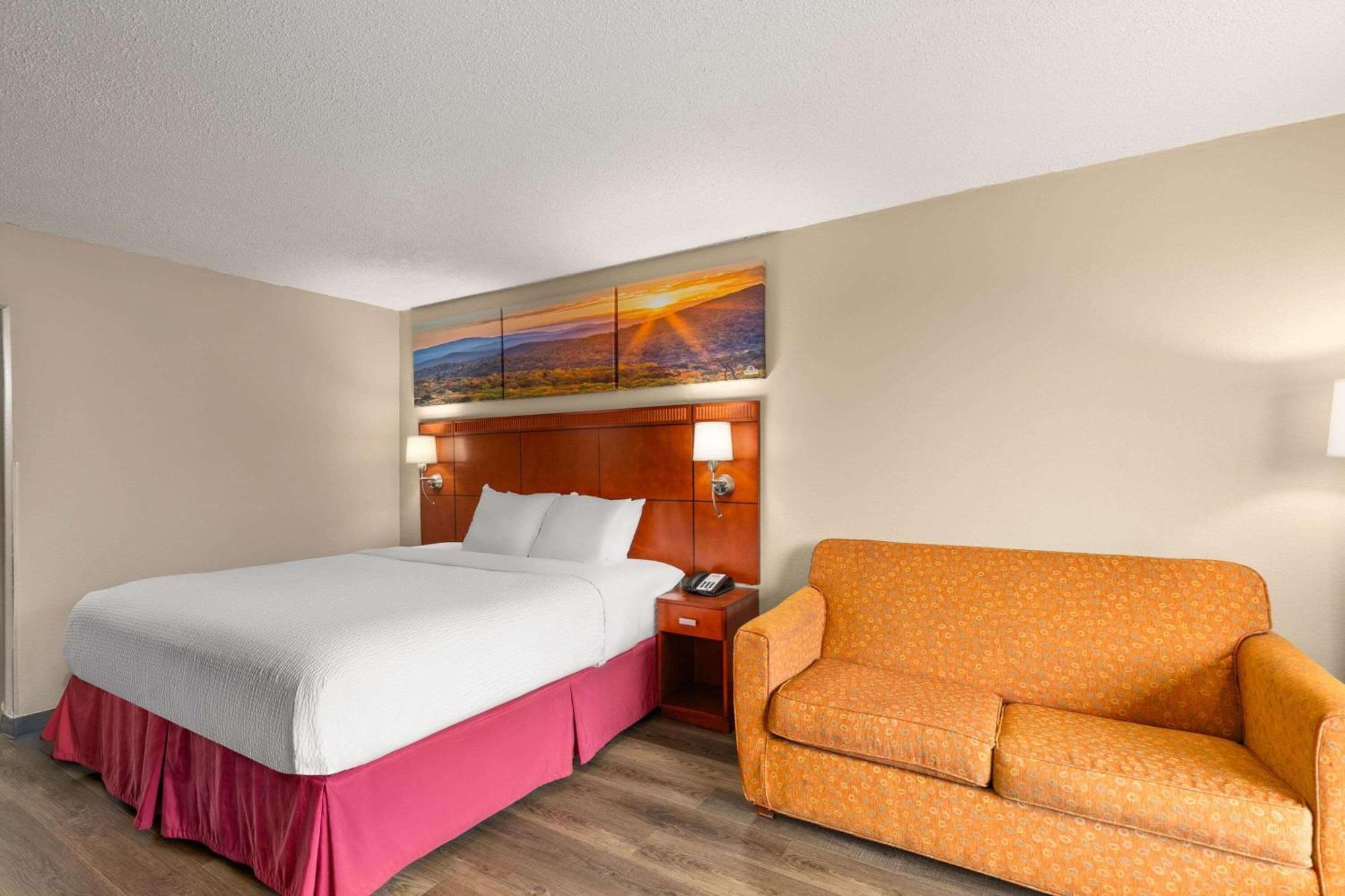 Days Inn By Wyndham Knoxville East Bagian luar foto